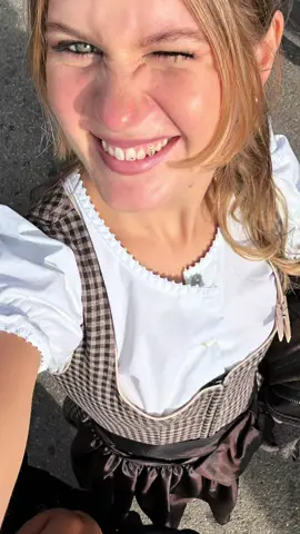 hab sogar wirklich gestern rumgemacht, kp mit wem und warum aber war süß