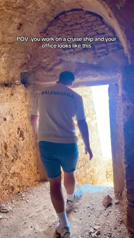 Would never think of going to half of these places if it wasn’t for my job. Could you work on a cruise ship?🛳️ #nafplio #greece #travel #cruise #singer 
