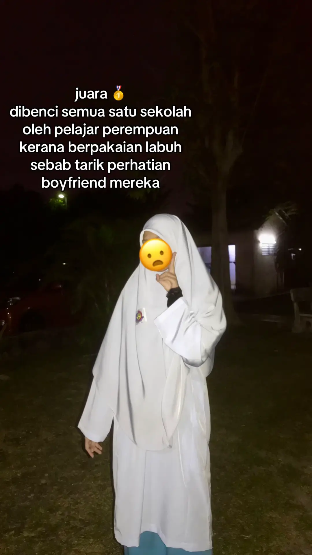 labuh salah , tak labuh salah tapi apa nak heran dngn mlut org zman skrg , dah dari dlu brtudung labuh , nak wat cane 💁🏻‍♀️