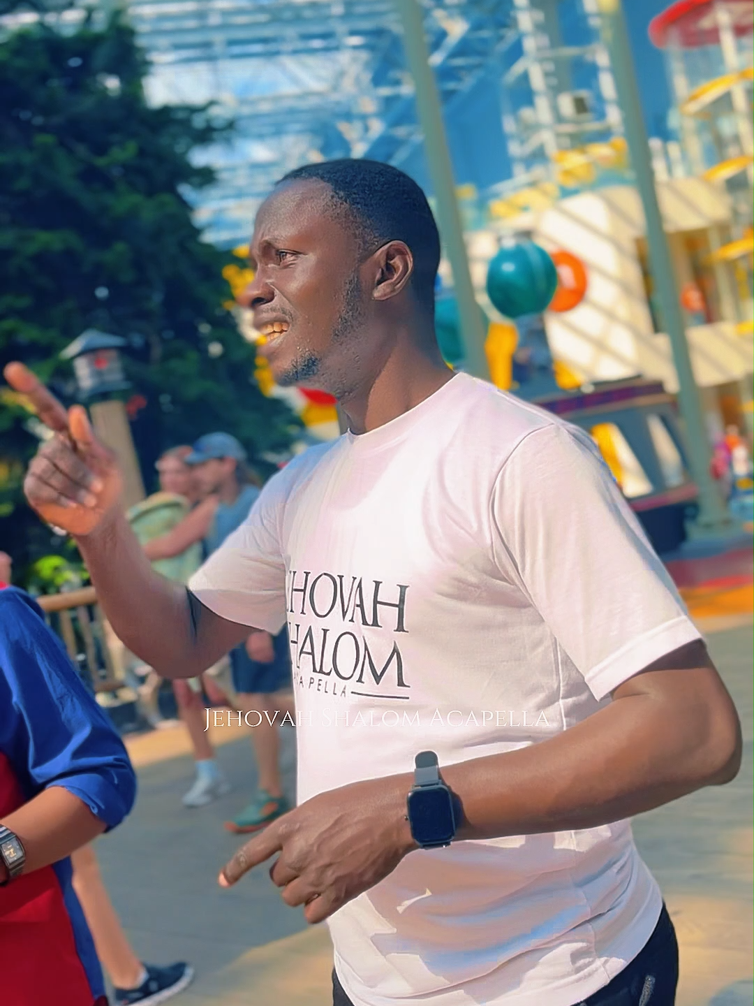 We shall sing acapella 🎶 | At Mindrodt St, Mall of America 🏙️✨ #gospelacapella #foryoupage #Acapella #MallOfAmerica #VoicesOfHope #foryourgrammynomination