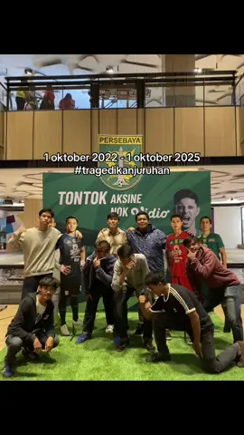mari mengenang 3thn yg lalu🥀#tragedikanjuruhan #usuttuntastragedikanjuruhan #surabaya #forevergreen