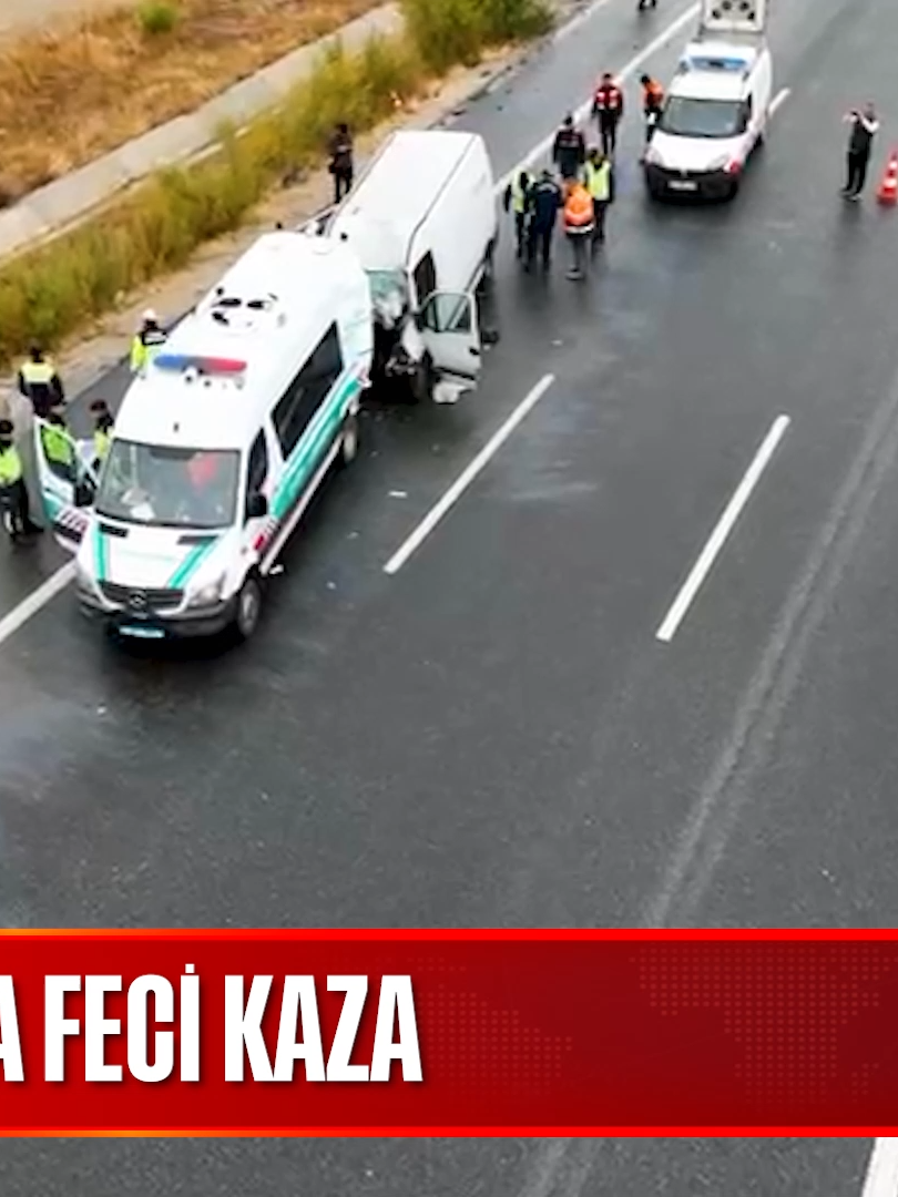 Aksaray’da otoyolda görevli jandarma ekiplerine ait minibüsü arkadan başka bir minibüs çarptı. Kazada 2 askeri personel şehit oldu, 1 sivil hayatını kaybetti, 3 kişi de yaralandı. #Aksaray #SonDakika #Jandarma #Şehit #TrafikKazası #AcıHaber #Türkiye #Otoyol #Gündem#haber #polis #asayiş #noratv #sondakika