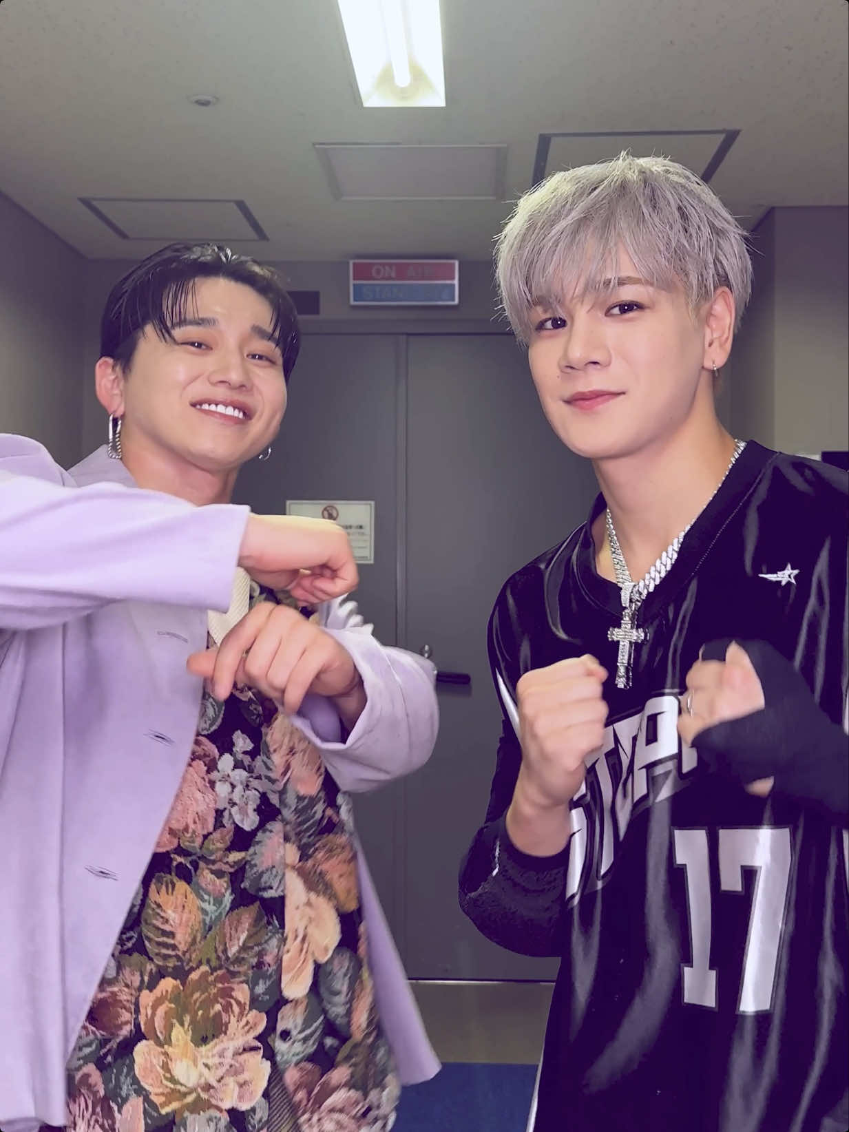 #JO1 | ' #HandzInMyPocket ' with Da-iCE 花村想太 さん ありがとうございました🧤 𝐉𝐎𝟏 𝟏𝟎𝐓𝐇 𝐒𝐈𝐍𝐆𝐋𝐄 