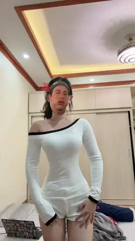 ẻm hott