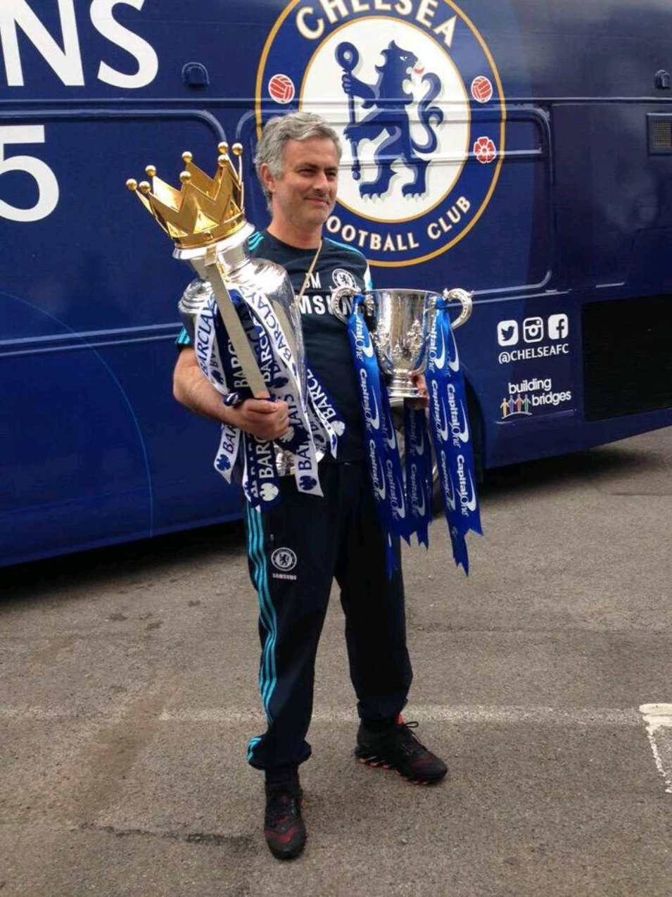Dia kembali ke rumahnya💙 Chelsea akan memainkan laga keduanya di UCL dan akan menghadapi Benfica yang di asuh  pelatih baru mereka ya itu mantan pelatih terbaik di Chelsea Jose Mourinho#josemourinho #chelsea #benfica #ucl 