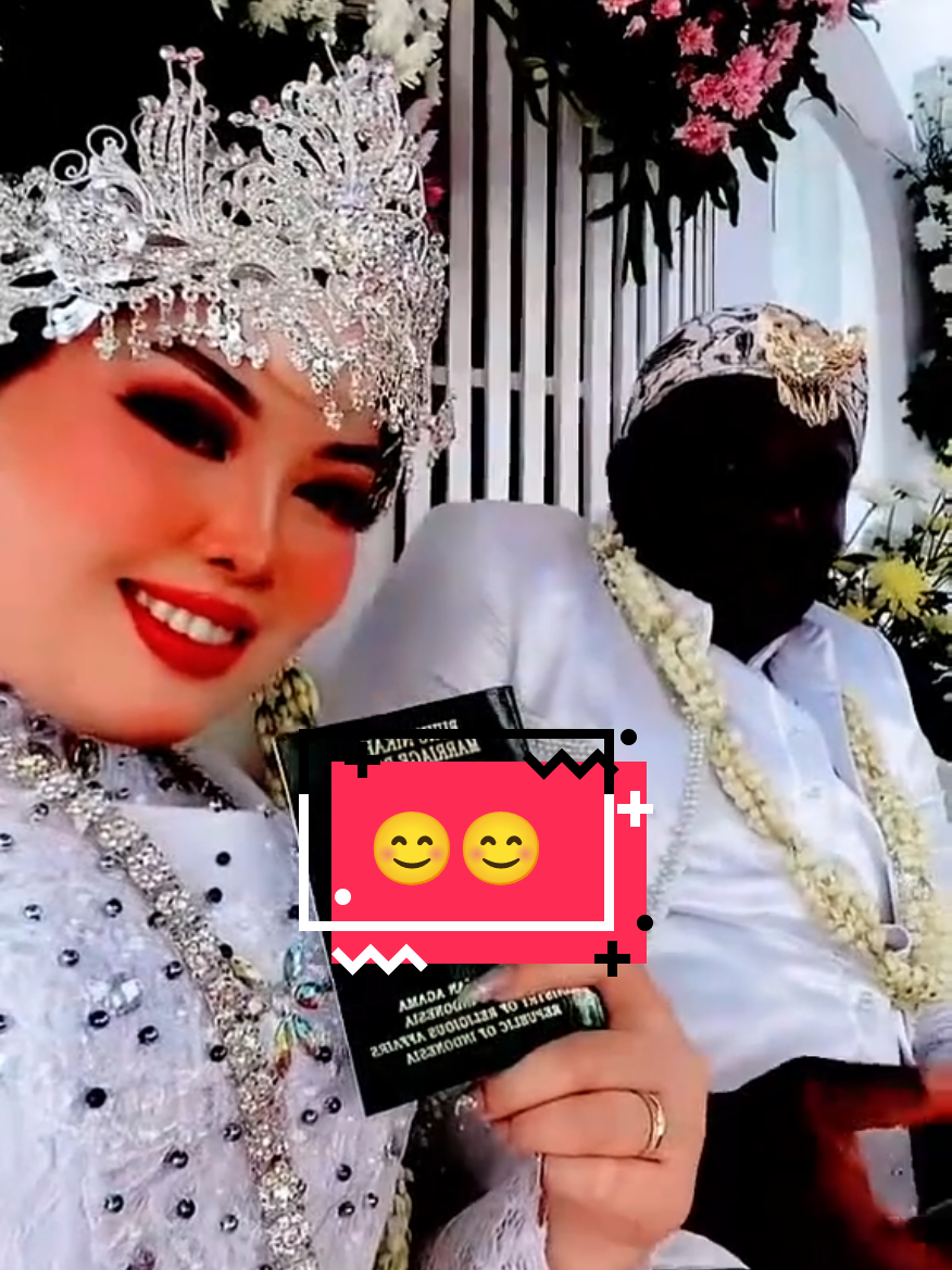 semoga samawa ya,Jangan menghina kasihan, tapi maaf aku Sampek melotot mataku kok ngak kelihatan matanya🙏😒