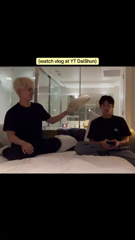 After teasing his boyfriend, he suddenly turned into the ‘poor little baby’ 🤣 #Dai_Shun #Oadnaux 