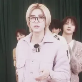 I would’ve never expected this song to be his audition song but ayeee jaybbb and leehann bites finger bites finger [#leehan #boynextdoor #kpopfyp #explore #kpopedit]