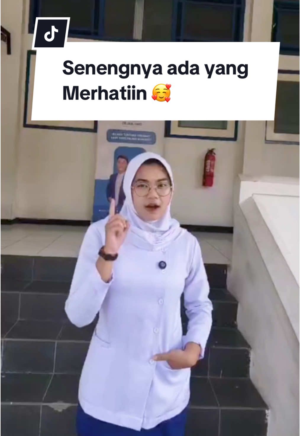 Saat cuaca ga menentu seperti ini, jaga kesehatan agar kita bisa tetap beraktifitas dengan normal dan selalu sehat. Kalo sakit dan masuk Rumah sakit, kamu bakalan ketemu perawat tiap hari 🤭. Senengnya diingetin kaka Perawat … #jagakesehatan #akperpatriahusada #kampuskeperawatan #perawatkeren #akperpatriahusadasurakarta