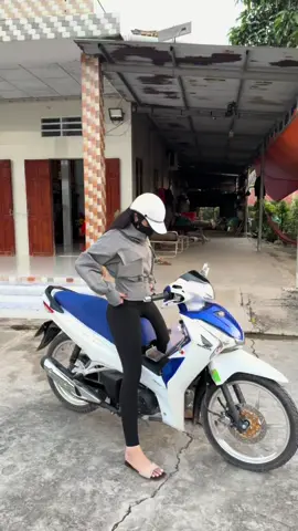 Cũng ngầu quá nè. 😂
