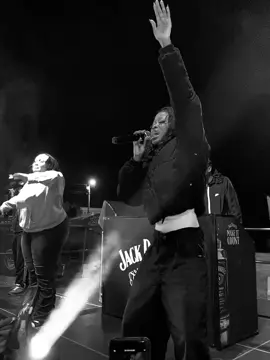 @thatohatsi_official & Tracy performing abantwana bakho #abantwanabakho #Thatohatsi 