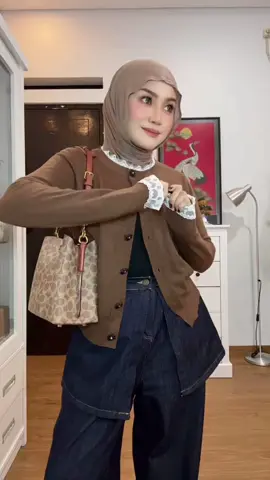 Kan sudah terbukti lagu nya bikin candu🤧