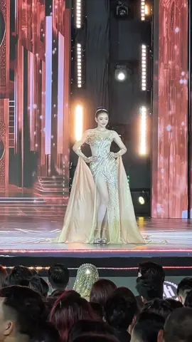 [Fancam evening gown competition] Nguyễn Thị Yến Nhi - Miss Grand Vietnam 2025 #xuhuongtiktok #missgrandvietnam 