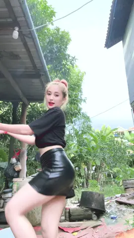#ជួយចុចfollowនិងអោយបេះដូងផងបងៗចែ🙏❤️ 