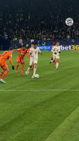 Michael on a #UCL Away day 🥶 Do you remember this incredible solo run from Michael #Olise in the Champions League last season? 😮‍💨 