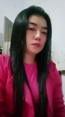 kenapa anda merasa bersaing dgn Saya,,,sya org paling santai ada Uank jajan jalan2 tak ada Uank ya rebahan,,,SE simple ini idup gua kakak......