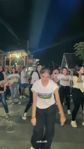gaya opo Iki😅✨ @deelapoyz_  #fypシ゚ #dancer #karnavalsumbersuko #soundviral #horeg 