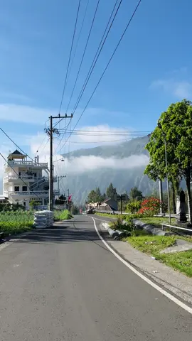 Curhat yuk 👉🏻   #bromo #bromotenggersemeru #penginapanprobolinggo #hotelbromo #fyp 
