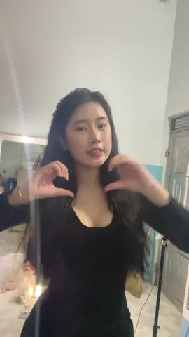 Có trái tim màu hồng nèeee