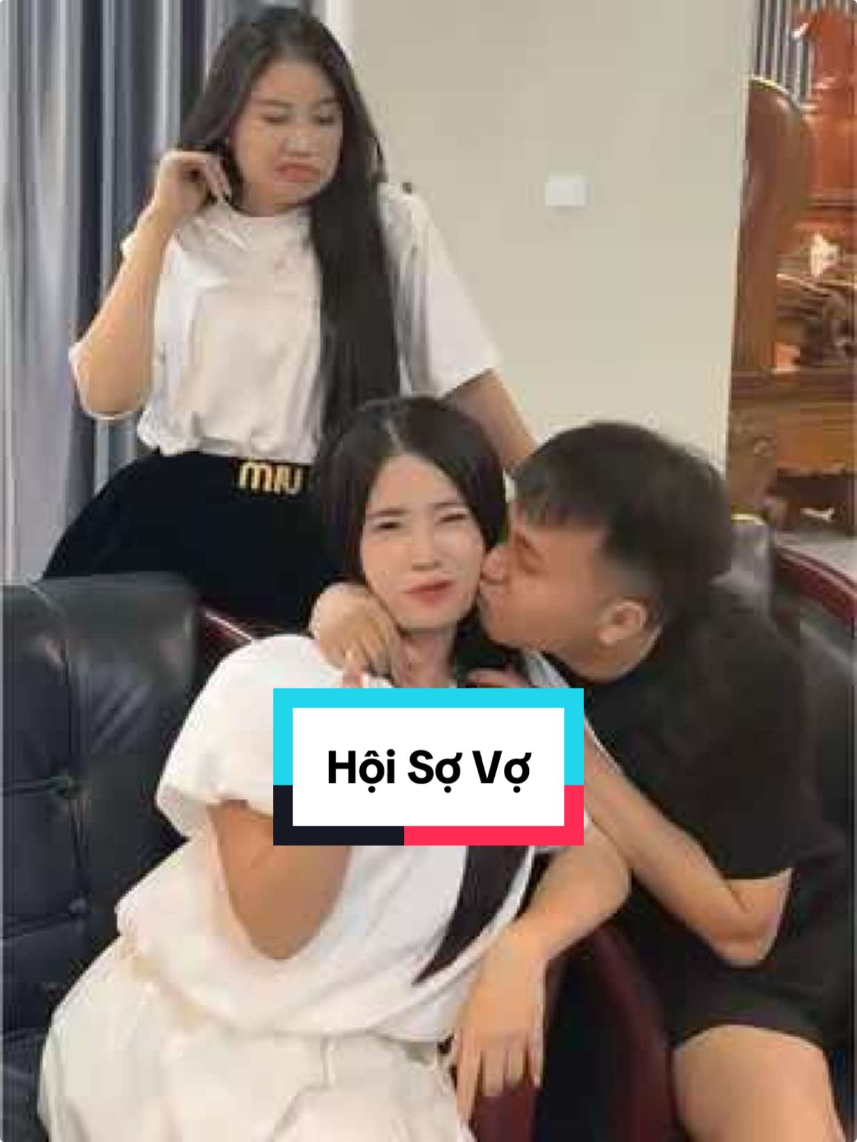 Một tháng gặp 1 lần nhưng ồn cỡ này @Bà Nội Chất Chơi @Hoàng Thảo Family @Chú Tư @Nguyễn Hà Thu (mẹ Leo) @Thanh Huyền @Minh Châu @Pham Nguyet Anh 