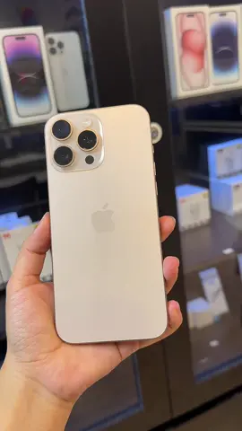 ✨ Sang trọng – Đẳng cấp – Quý phái ✨  iPhone 16 Pro Max màu Gold, khách đập hộp chưa được 1 tháng lại lên đời 🥰 Ngoại hình hoàn hảo, không một vết xước đẹp kenggg nguyên zin  #Boophonetrangbom #fyppppppppppppppppppppppp #Bờ_hồ_Trảng_Bom #iphone16promax #tragop0dong 