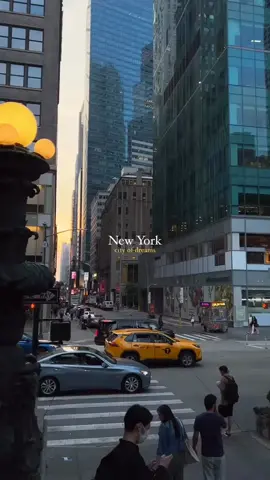 🍁🗽🌆 New York City 4K | The City That Never Sleeps in Ultra HD Experience the breathtaking beauty of New York City in stunning 4K Ultra HD. From iconic landmarks like Times Square, Central Park, and the Statue of Liberty to mesmerizing aerial shots of the skyline, this video captures NYC like never before. Perfect for travel lovers, cityscape enthusiasts, and anyone who dreams of visiting the city that never sleeps. 🌆✨ Don’t forget to like, share, and follow for more cinematic city views in 4K! #newyork #timesquare #usa #usatiktok #newyork 