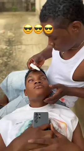 Regardez la vidéo svp🥺🫣👆#funny #funnyvideos #comedia #viraltiktok #senegalaise_tik_tok 