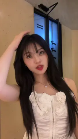 Versi kamera depan 📸