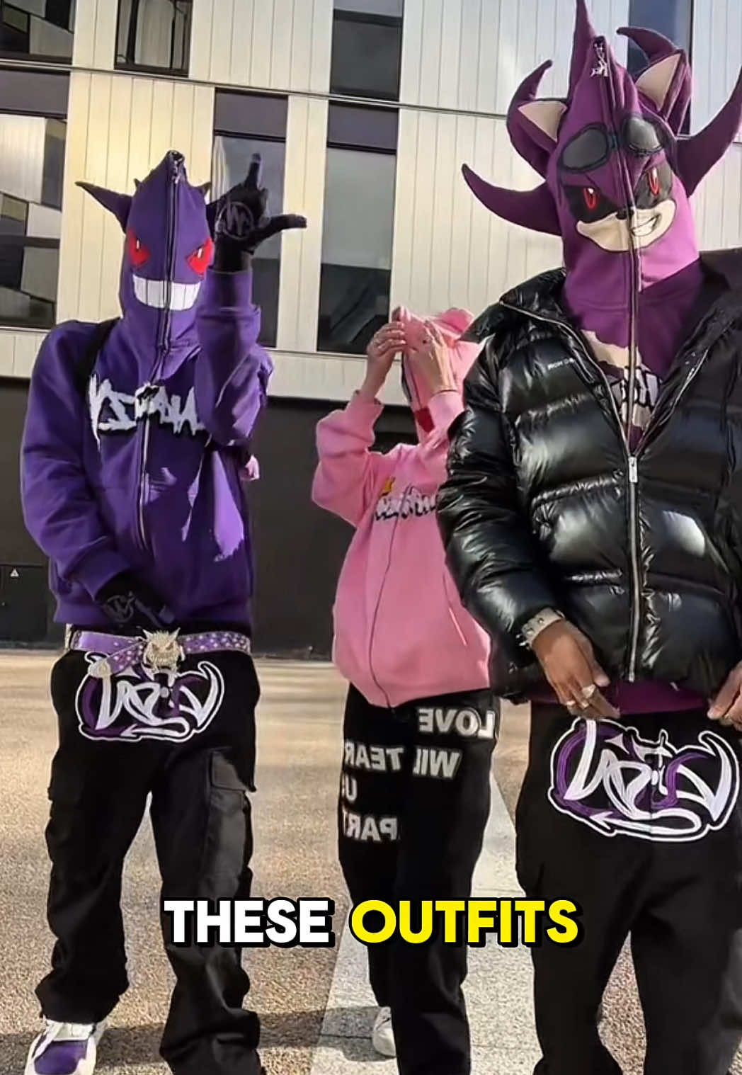 Cyber Y2K style in 2025🫩? #fashion #streetwear #skinnyjeans #cybery2k #baggyjeans 