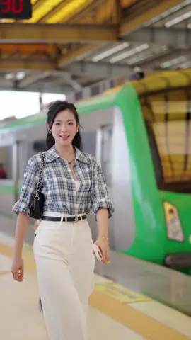Oufit công sở thoải mái nhất cho các nàng #lamiacongso #xuhuong #lamiadesign #macdepmoingay #phanhgu 