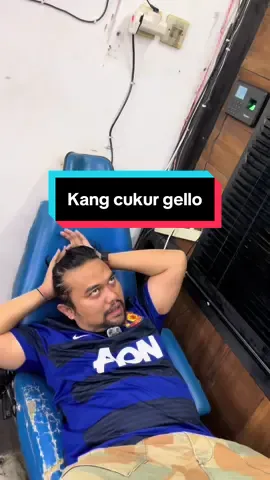 Tukang cukur gello 🤪🤪🤪#CapCut #parodi #ello #tukangcukur #kroonzbarbershop 