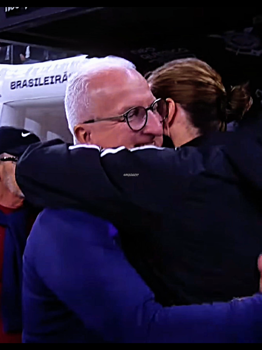 OBRIGADO POR TANTO DORIVAL, AS RUAS JAMAIS ESQUECERÁ A COVARDIA QUE FIZERAM COM O SENHOR...#dorivaljunior #flamengo #corinthians #futebol #fyp 