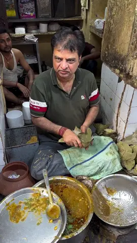 Super angry lali chhangani club kachori of Kolkata #india #indian #streetfoodindia #f #fyp 