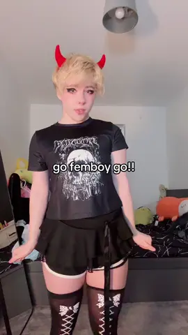 :3
