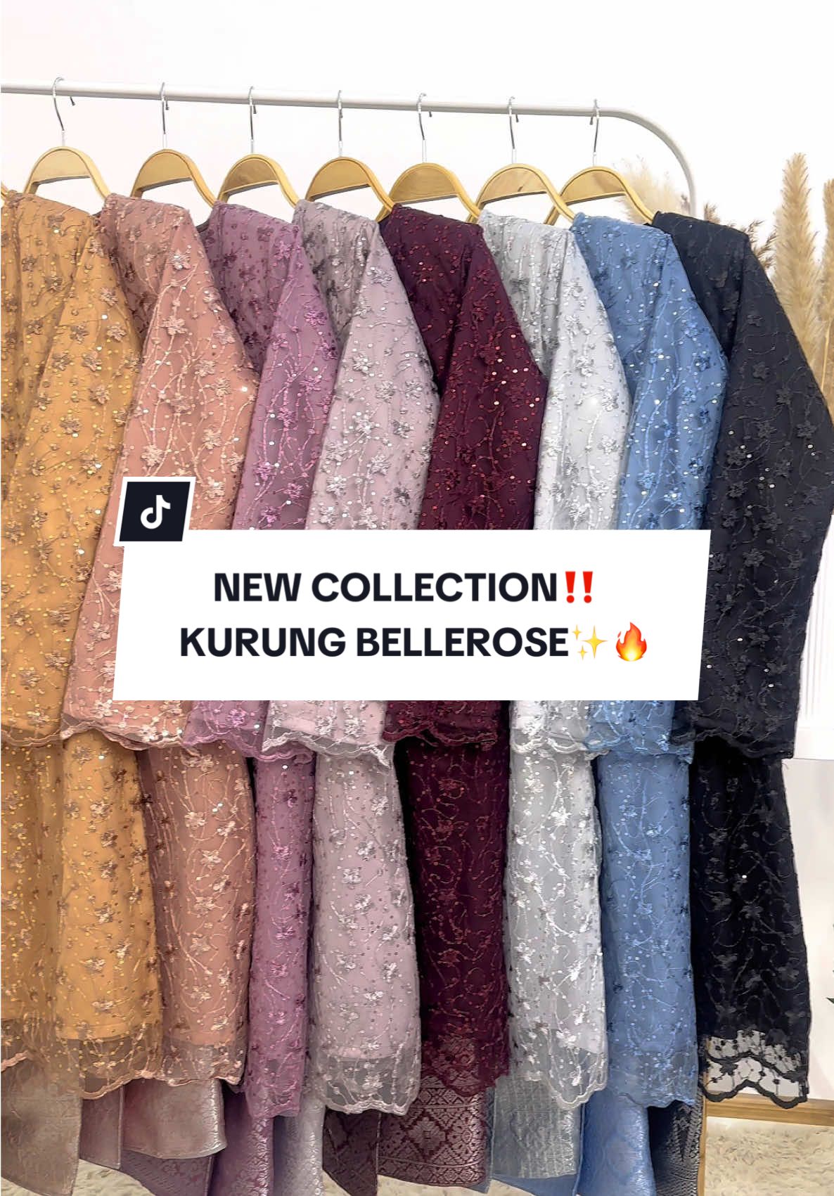 New collection songket is coming, Bellerose! 😍🙈 Kali ni kita keluarkan 10 pilihan warna tau! Comfirm korang rambang mata! ✨🔥🔥 Join live kita khamis ni okeh!  #nfhboutiquegallery #newproductlaunch #bajukurung #bajukurungkenduri #kurunglace 