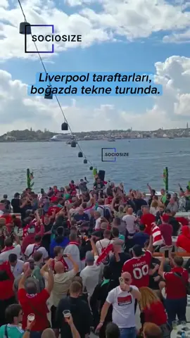 Liverpool taraftarları, boğazda tekne turunda. #liverpool #galatasaray #championsleague