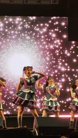 JKT48 - Hissatsu Teleport #jkt48 #jkt48newera #jkt48jogja #crsllandfestival #crsllandfestival2025 