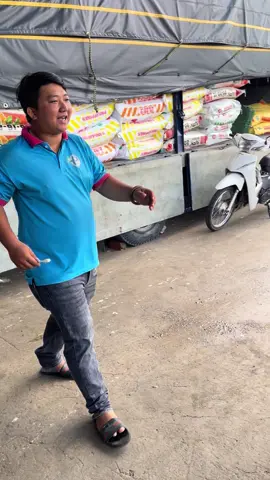 Đây là câu chuyện có thật 1000%  Vừa xảy ra vào sáng hôm nay  Mọi thứ diễn ra 1 cách tự nhiên không hề dàn dựng nha  #vairalvideo #xuhuongtiktokkk  #phúcbaobatu