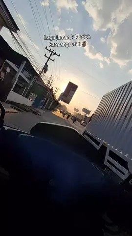 jaman berhayal kalo jadi dewasa itu enak, ehh ternyata kek gini 🤣🤣 #kulipabrik #ojol #viral #solikhin #semarang 