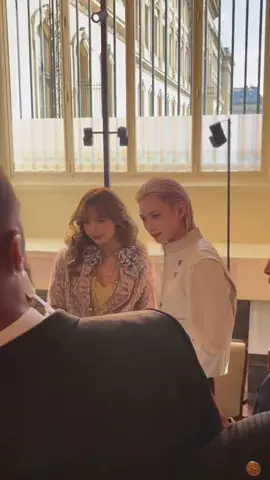 👀😭🙌 #blackpink #lisa #straykids #felix #parisfashionweek2025 
