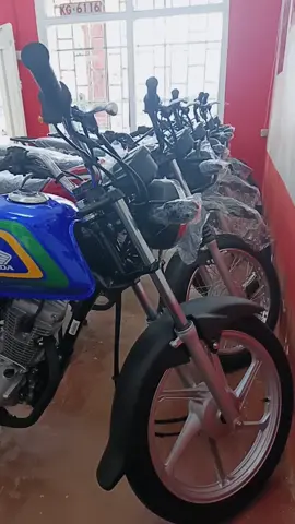 blue is the color ama ninyamaze😅😅 RRP 166,900 #foryou #Honda #HondaMotorcycleKenya #kenyantiktok🇰🇪 #CapCut 