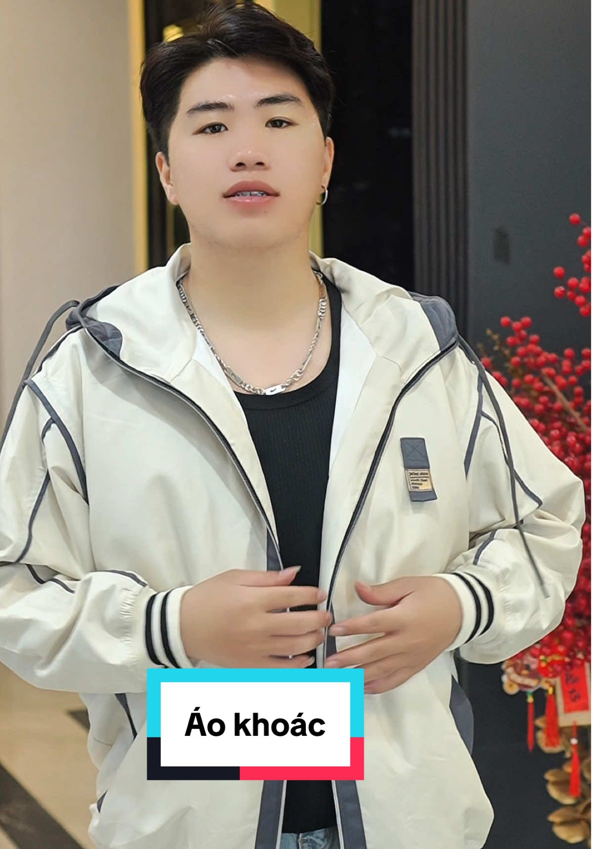 Áo khoác đẹp sang xịn cỡ này lại còn đang saleee ạ#xuhuongtiktok #aokhoacnu #xuhuong #aokhoacnam #aokhoacdep 
