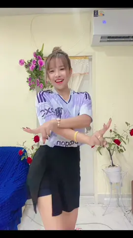 ရုတ်ရုတ်လာမလုပ်နဲ့ထောင်းချပလိုက်မယ် ဟိုက်ယေ့🤭😂@🇲🇲Wai Wai 4.6M.official 🇹🇭 @🇲🇲Nanda Aung🇹🇭(ယောသားကြီး) 