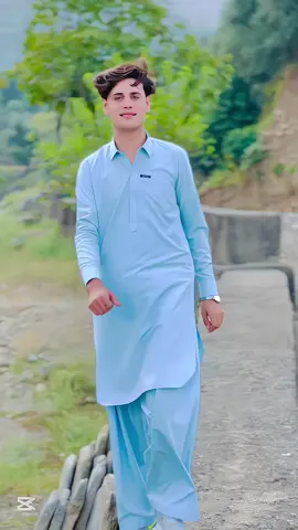 😘❤️#foryoupage❤️❤️ #viralvideo #unfrezzmyaccount🙏😭 @Faisal Cloth House👕 