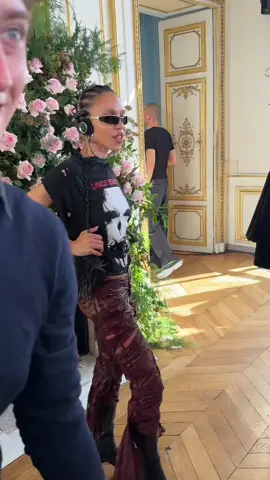 #fkatwigs #matieresfecales #pfw #parisfashionweek #TikTokFashion 