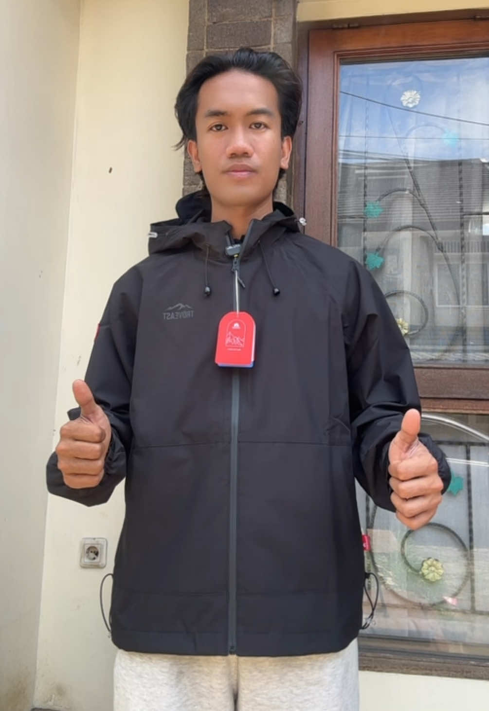 Jacket Outdoor Troveast , bagus ini , udah anti air anti angin  #jacket #jacketoutdoor #jacketantiair #jacketgunung #jaketgunung 