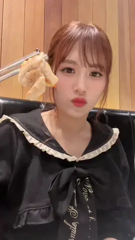 I like to eat eat eat eatttttttt🥓✨ #ProudBNK48 