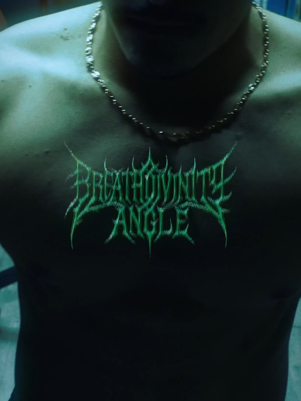 Breathedivinity angle 🕷️ #breathdivinity #cinematic #gym @Breathedivinity #GymTok #posing 