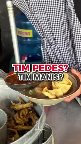 Jadi kamu tim pedes apa tim manis? Gapeduli tim apa aja kalo nginep ya RedDoorz aja lebih gampang carinya dan lebih affordable harganya 😉 Cobain juga deh pasti ketagihan 😋👀 #redtravelers #bukasemuapintu #RedDoorz 