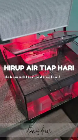 cegah dari akarnya pakai dehumadifier mini one home miss life!  ga ada lagi batuk-batuk.  Jamur dinding.  bau apek!  #dehumadifier #onehomemisslife 